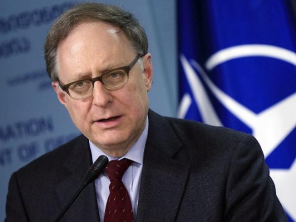 Экс-заместитель генсека НАТО выразил позицию условно миротворцев ООН на Донбасс