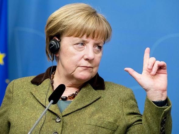В Германии заявили, что Меркель пока не осматривает вопросец поэтапной отмены санкций против РФ