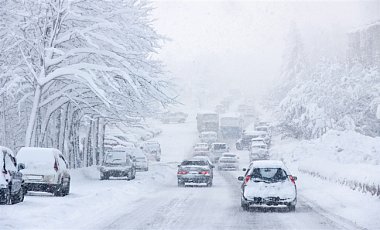 Синоптики предостерегают о перепадах давления и снегопадах: карты