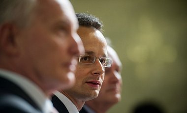 Венгрия будет перекрыть дела Украины и НАТО - Сийярто