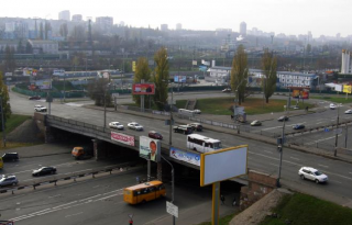 В Киеве начал разрушаться Воздухофлотский мост