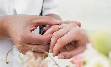 В Минюсте поведали, сколько пар поженились в День влюбленных