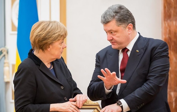 Порошенко обсудил с Меркель реализацию минских соглашений