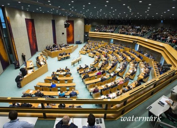 Парламент Нидерландов отменил решение, которое перекрыло ассоциации Украины с ЕС