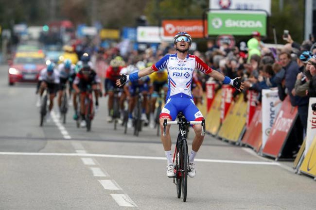 Француз Руди Молар победил на шестом этапе велогонки «Париж – Ницца»