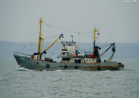 Украинские пограничники задержали крымский рыболовецкий сейнер