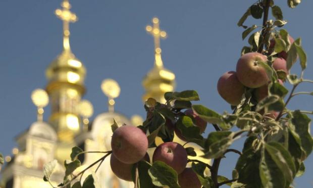Яблочный Спас: народные приметы и история праздника урожая