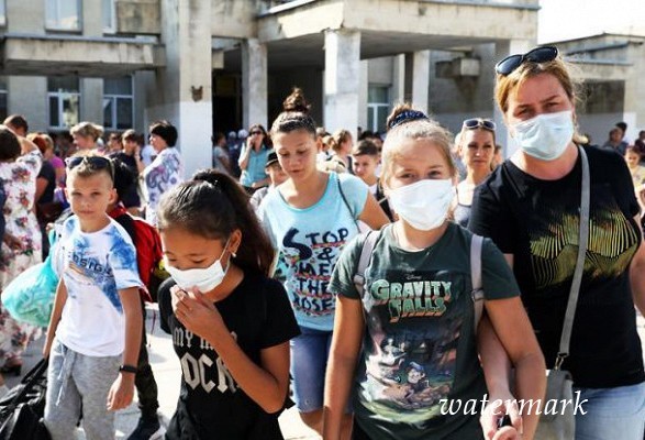 В школах Симферополя раздают советы по деяниям в случае загрязнения воздуха