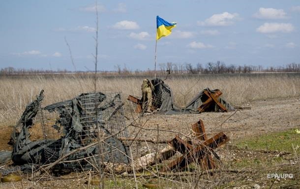 Сутки на Донбассе: погиб военный, двое ранены