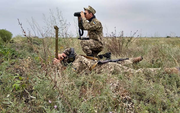 Украина перебросила войска в район Азовского моря