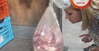 В Киеве опьяненный шофер развозил протухшее мясо в детсады