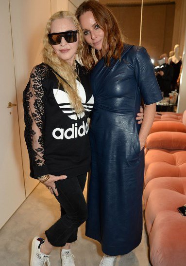 Мадонна примеряла молодёжный образ на Недельке моды в Лондоне